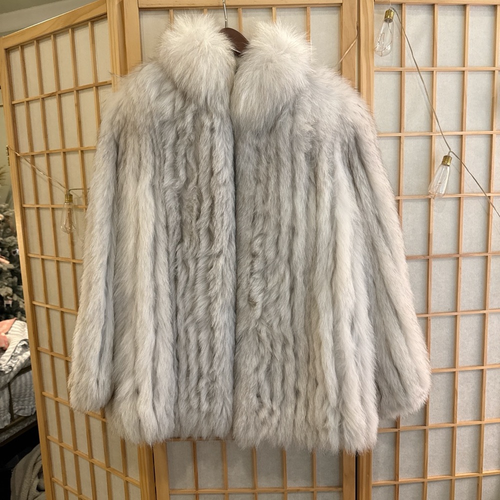Saga Furs Luxurious blue fox fur coat
